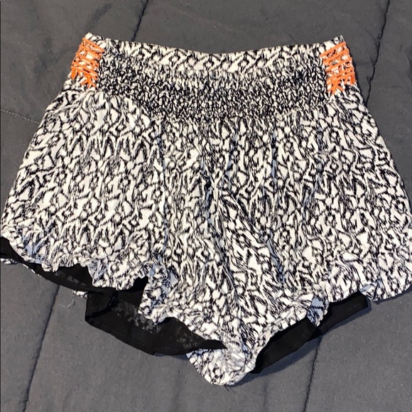 Pattern shorts - Picture 4 of 5